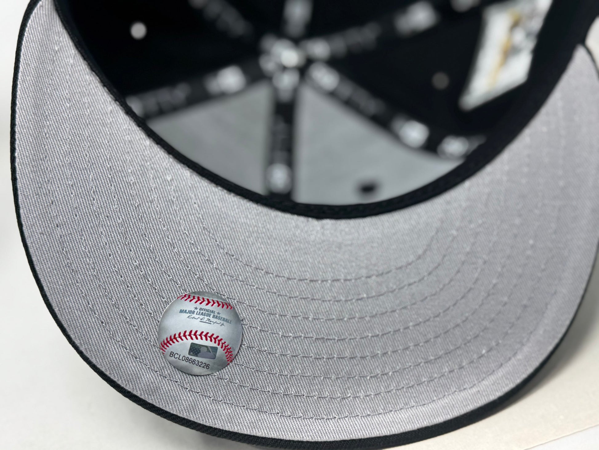 Oakland Athletics Rickey Handerson Field New Era Fitted Hat-Black