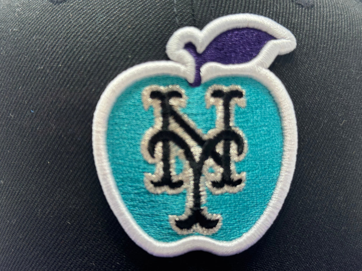 New York Mets 25th Anniversary Apple Logo "Sneaker Matching" Fitted Hats