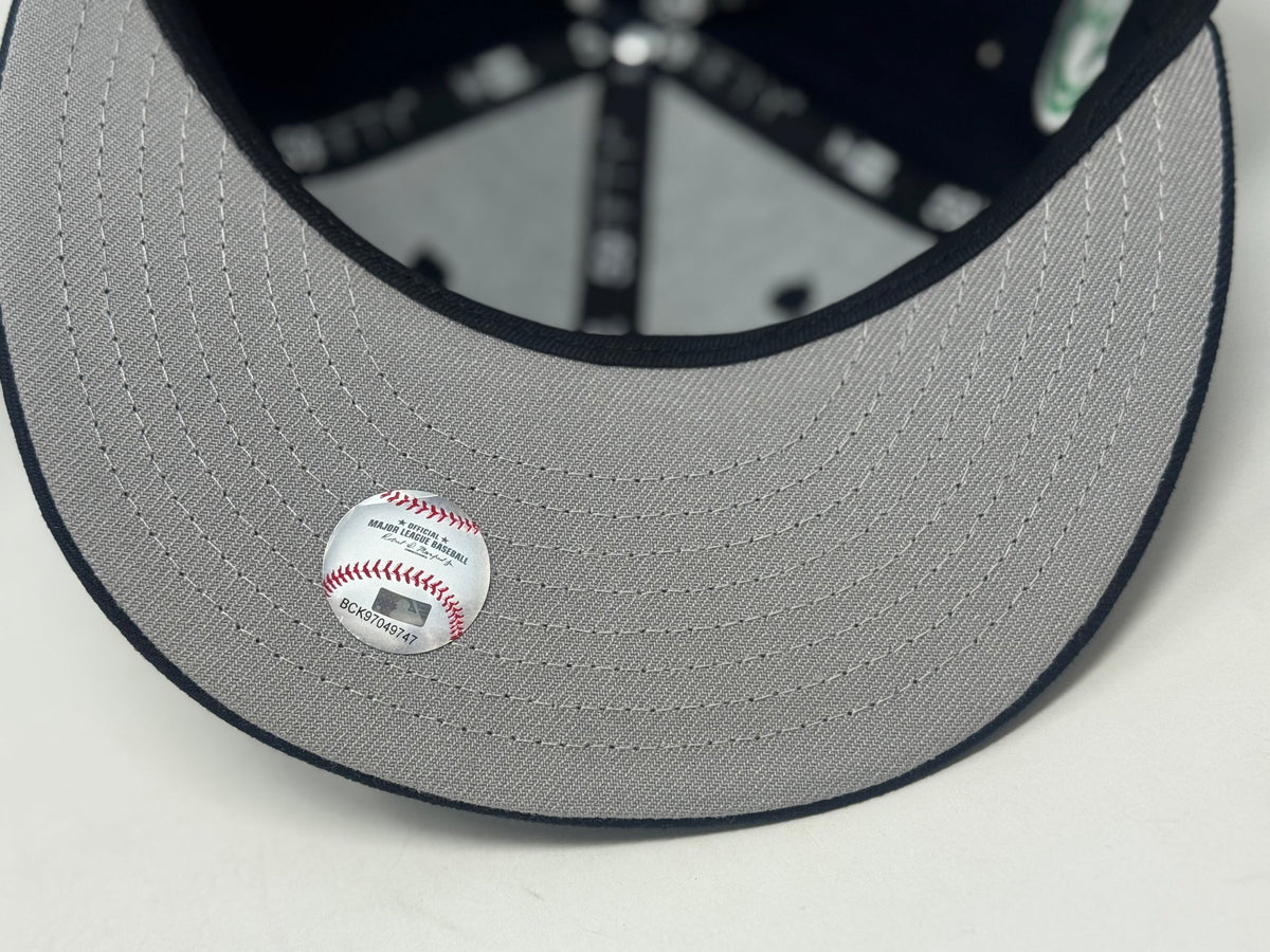New York Yankees NYC Park Fitted Hat-Navy Blue