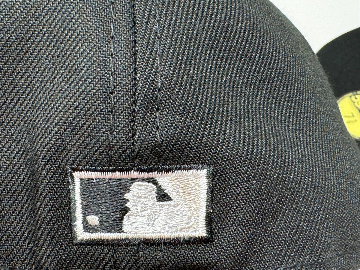 Baltimore Orioles 30th Anniversary Black and White pack 59Fifty New Era Fitted Hat