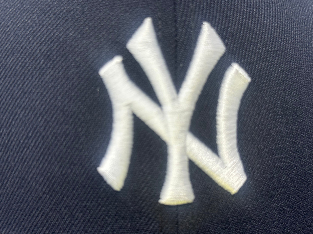 New York Yankees NYC Park Fitted Hat-Navy Blue