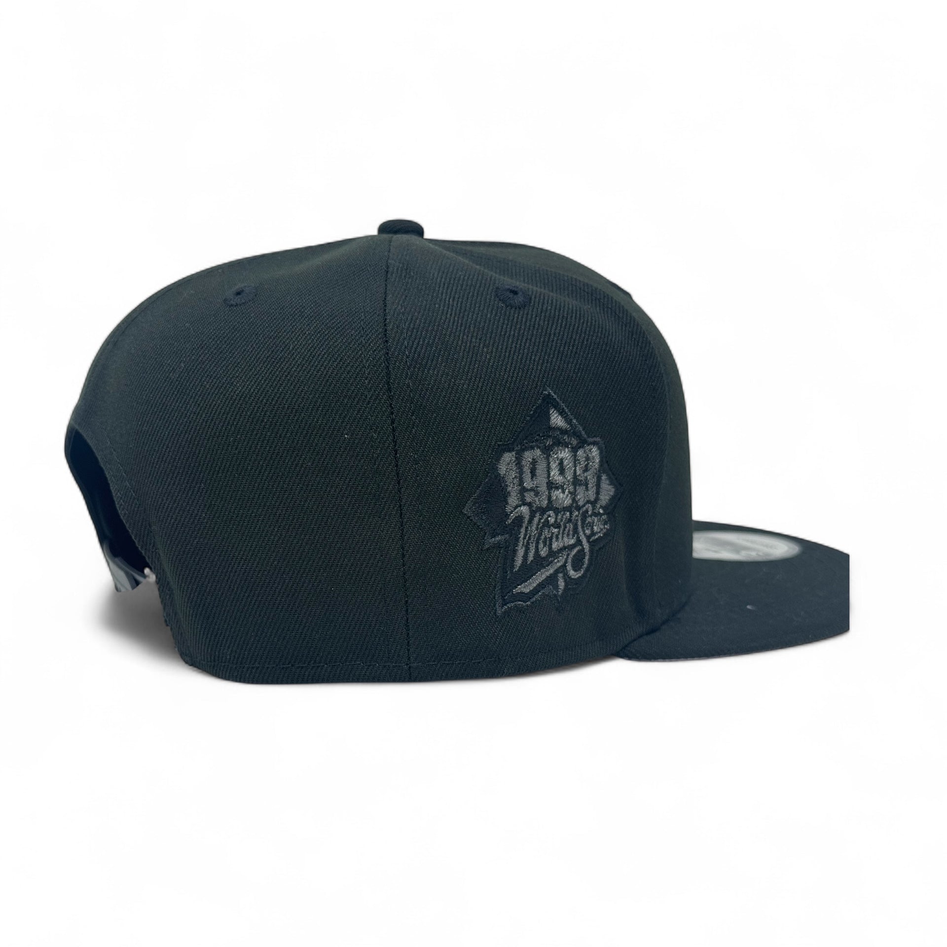 Yankees Tonal Black Snapback