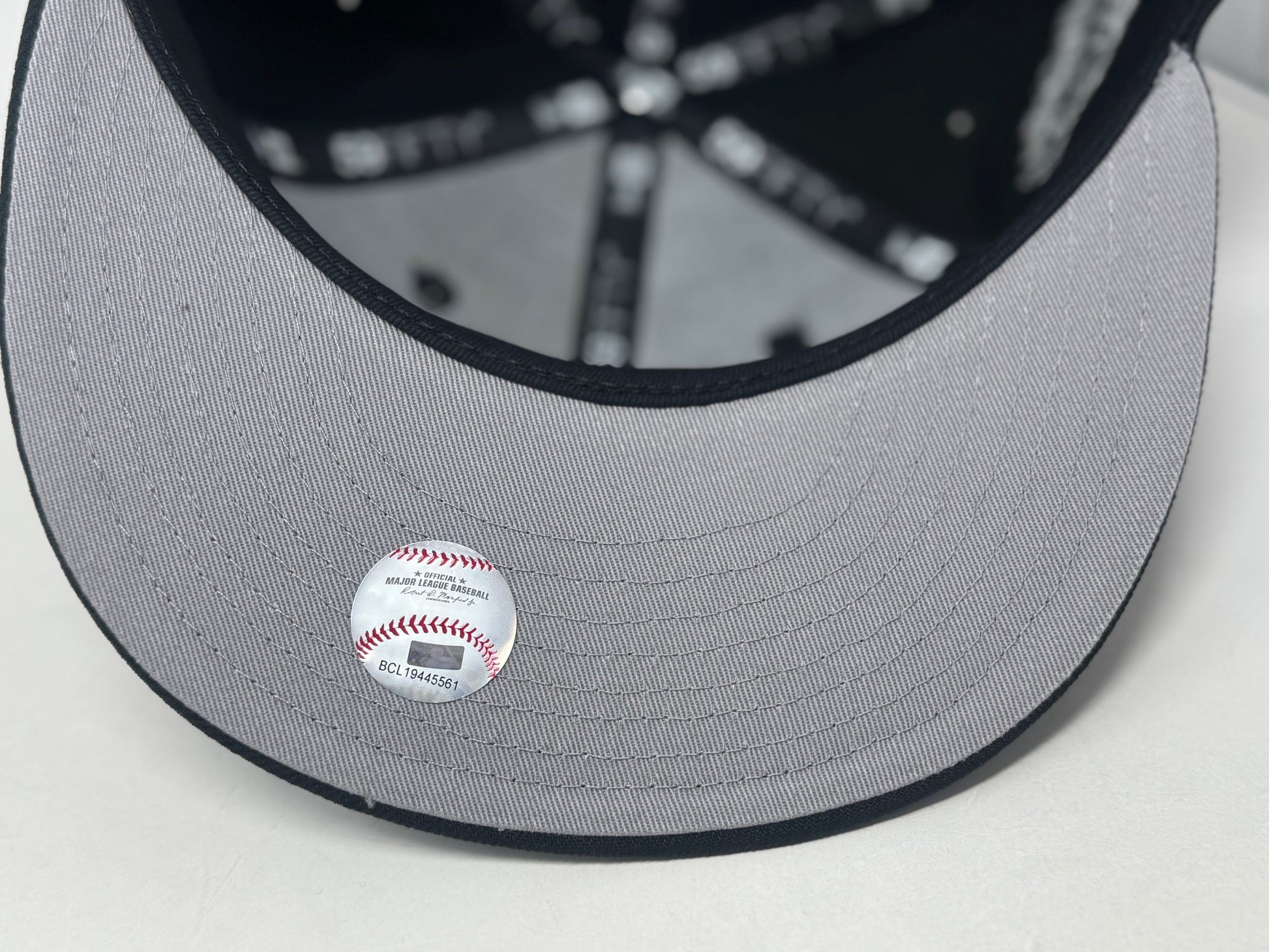 New York Yankees 2000 World Series Champions Shadow Logo Fitted Hats-Black