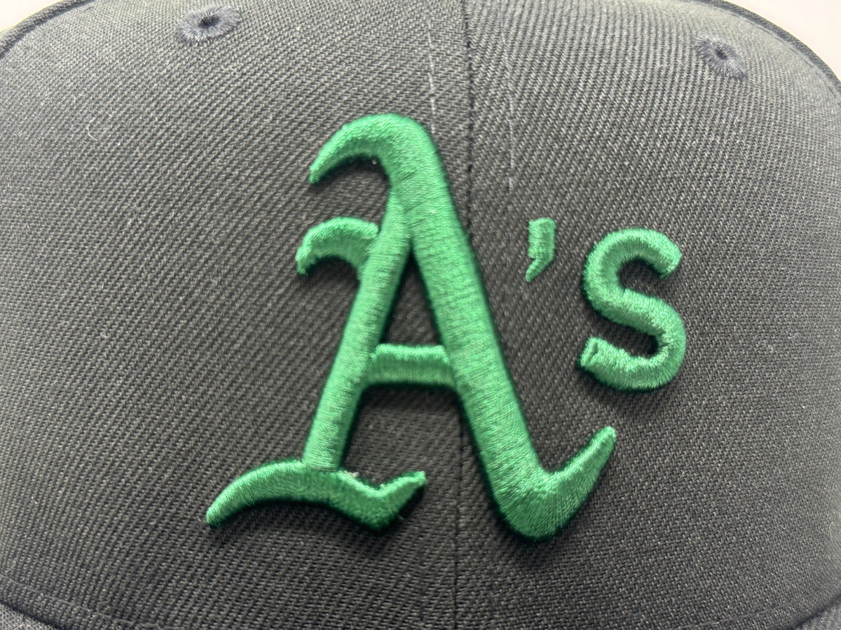Oakland Athletics Rickey Handerson Field New Era Fitted Hat-Black