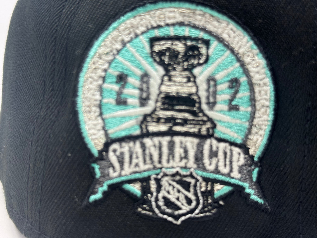 Detroit Redwings 2002 Stanley Cup Champion Fitted Hats