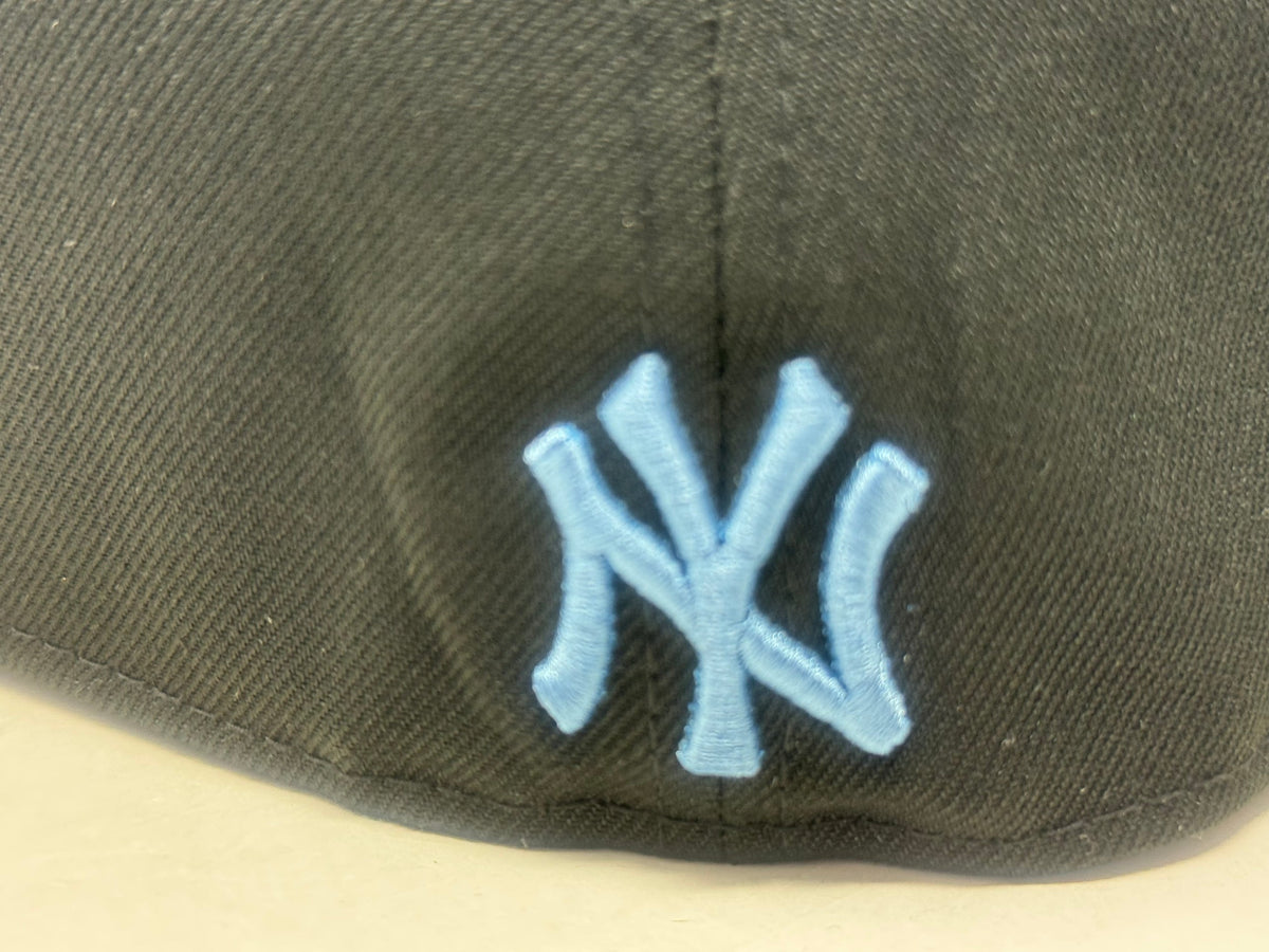 New York Yankees Santa Claus Snowman 59Fifty Fitted Hat-Black