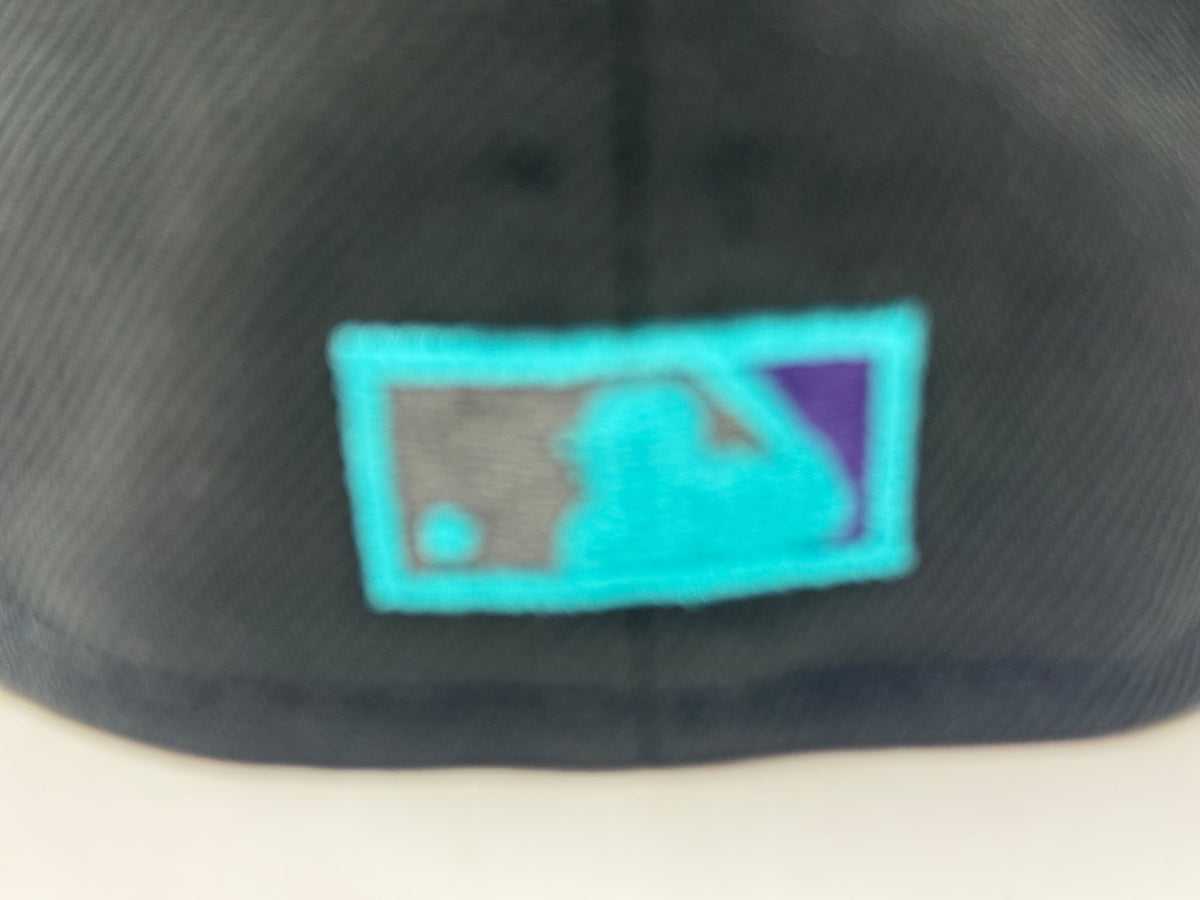 New York Mets 25th Anniversary Apple Logo "Sneaker Matching" Fitted Hats