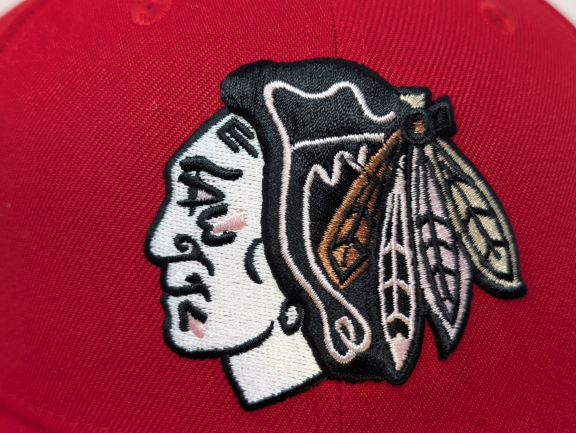 Chicago Blackhawks Pink Brim NHL New Era Fitted Hats